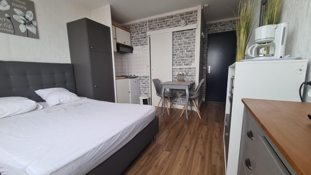 Residence Du Bord De Mer 9 Appartements Avec Une Vraie Vue Mer เลอเทรปอร์ ภายนอก รูปภาพ