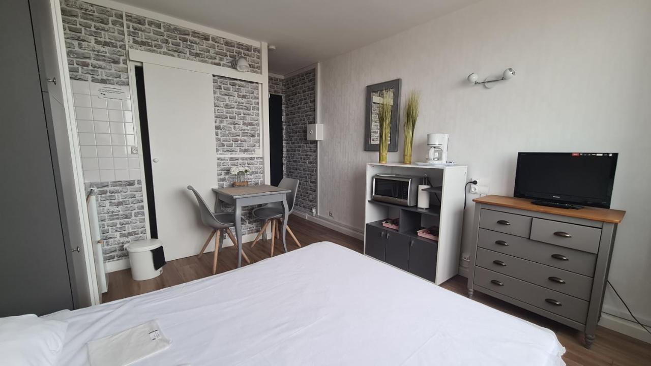 Residence Du Bord De Mer 9 Appartements Avec Une Vraie Vue Mer เลอเทรปอร์ ภายนอก รูปภาพ