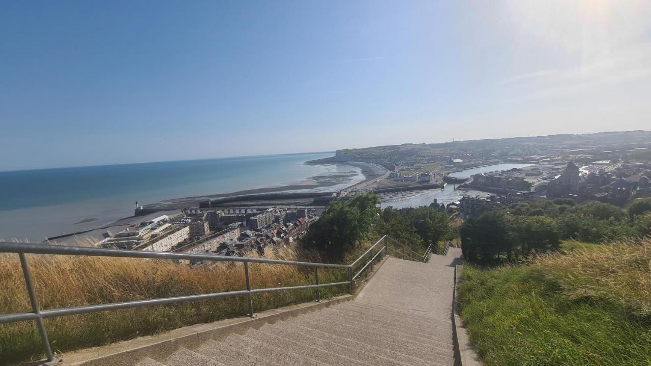 Residence Du Bord De Mer 9 Appartements Avec Une Vraie Vue Mer เลอเทรปอร์ ภายนอก รูปภาพ