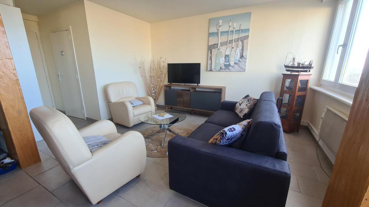 Residence Du Bord De Mer 9 Appartements Avec Une Vraie Vue Mer เลอเทรปอร์ ภายนอก รูปภาพ