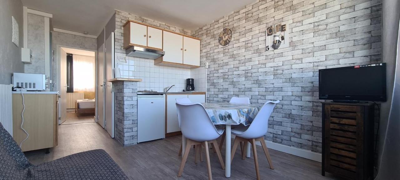 Residence Du Bord De Mer 9 Appartements Avec Une Vraie Vue Mer เลอเทรปอร์ ภายนอก รูปภาพ