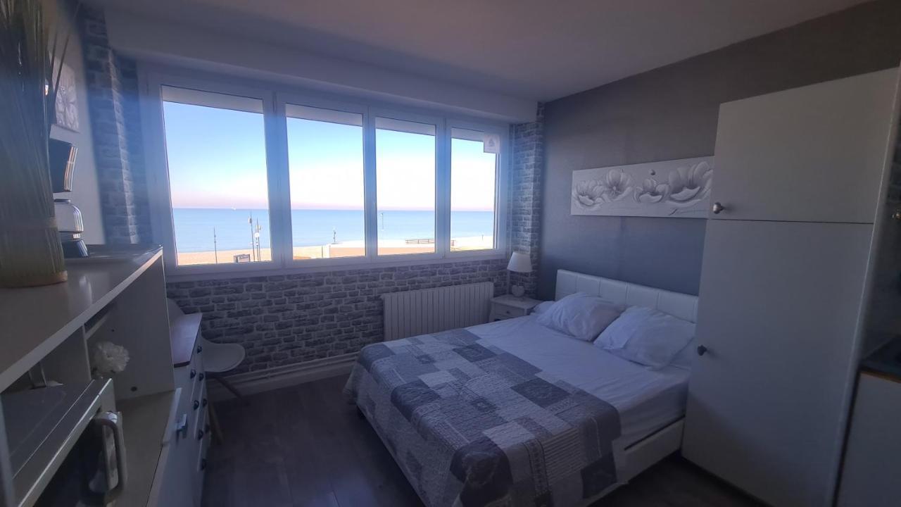 Residence Du Bord De Mer 9 Appartements Avec Une Vraie Vue Mer เลอเทรปอร์ ภายนอก รูปภาพ
