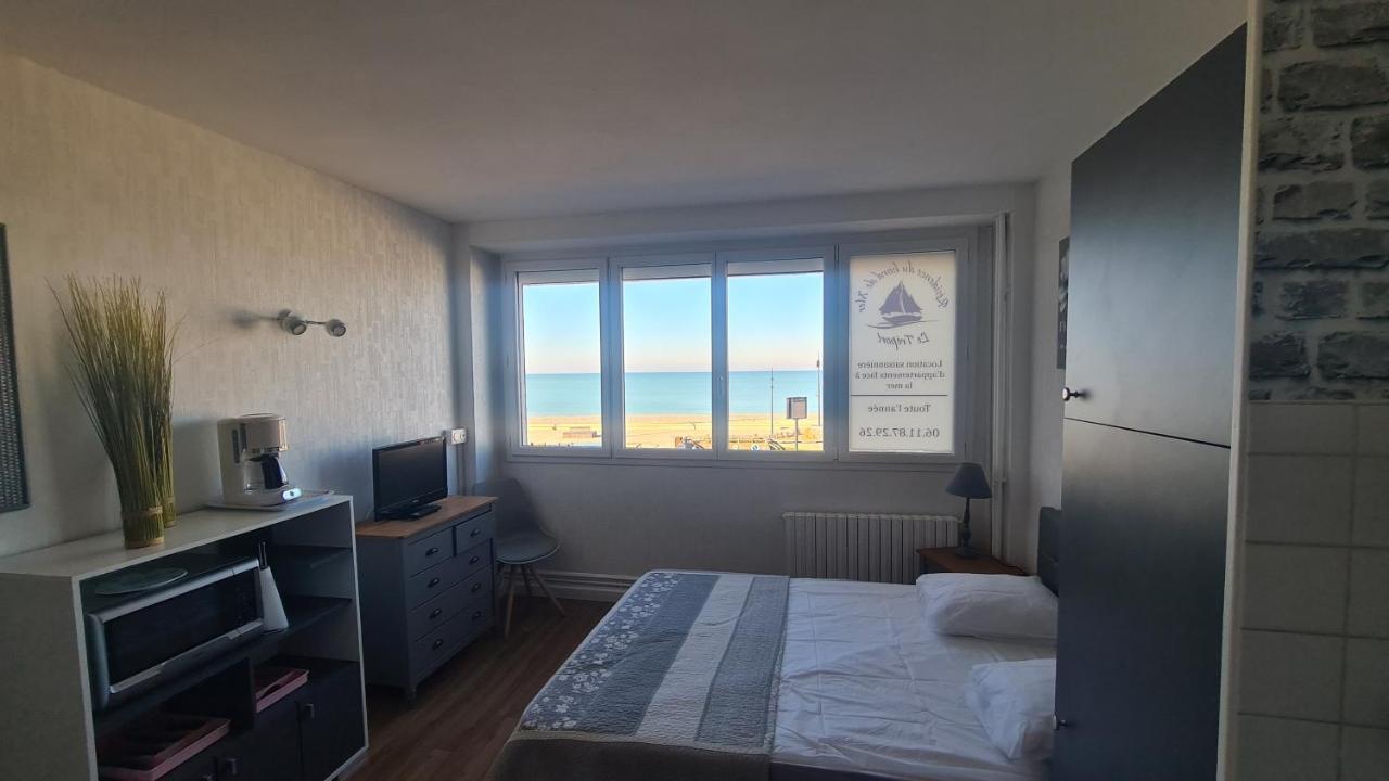 Residence Du Bord De Mer 9 Appartements Avec Une Vraie Vue Mer เลอเทรปอร์ ภายนอก รูปภาพ