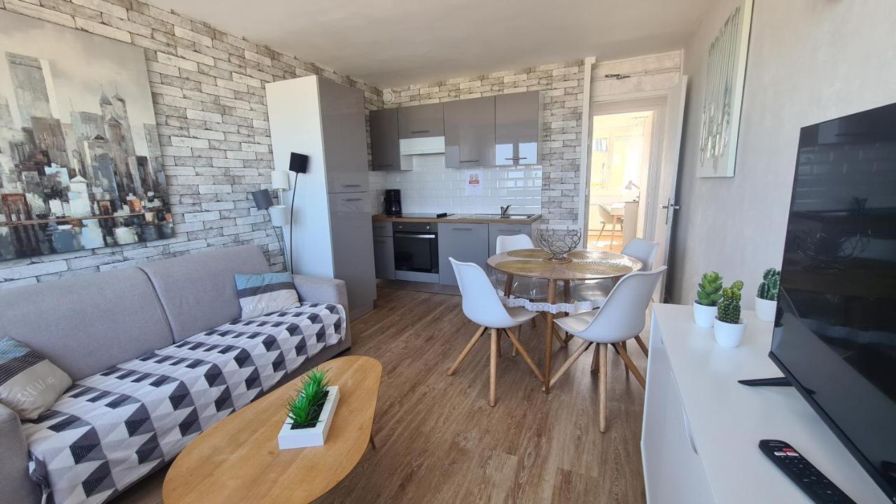 Residence Du Bord De Mer 9 Appartements Avec Une Vraie Vue Mer เลอเทรปอร์ ภายนอก รูปภาพ