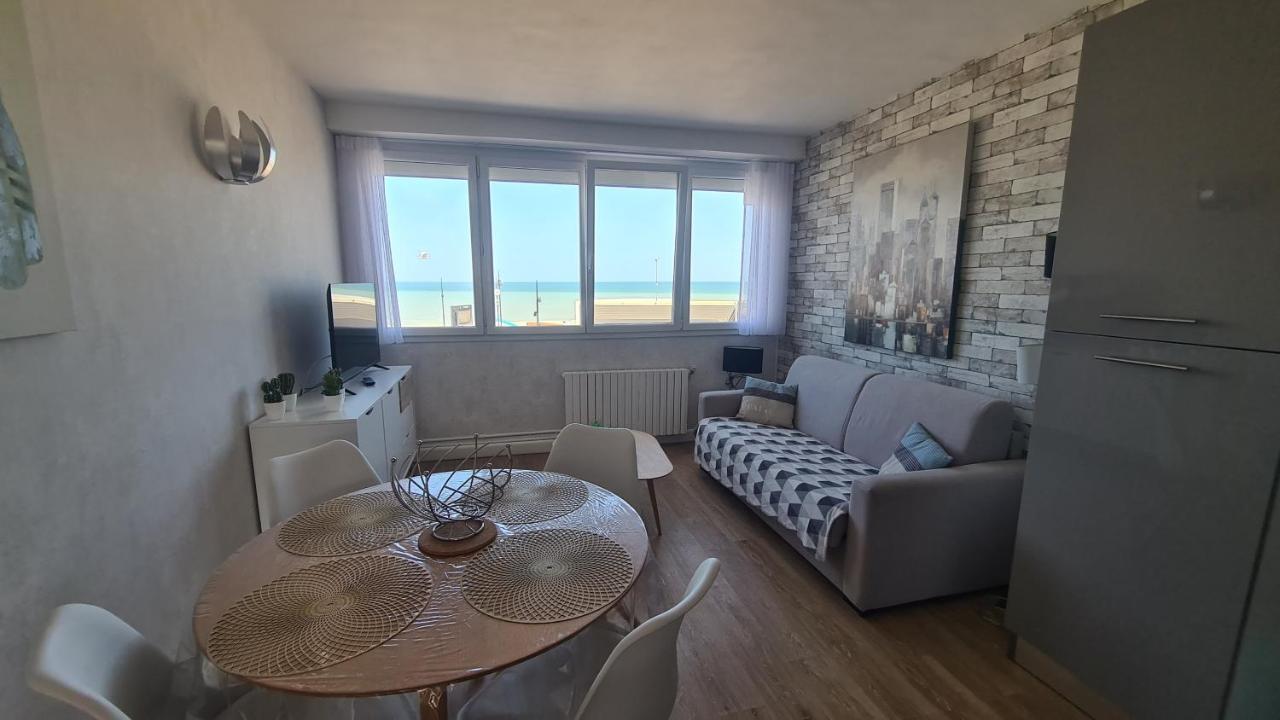 Residence Du Bord De Mer 9 Appartements Avec Une Vraie Vue Mer เลอเทรปอร์ ภายนอก รูปภาพ