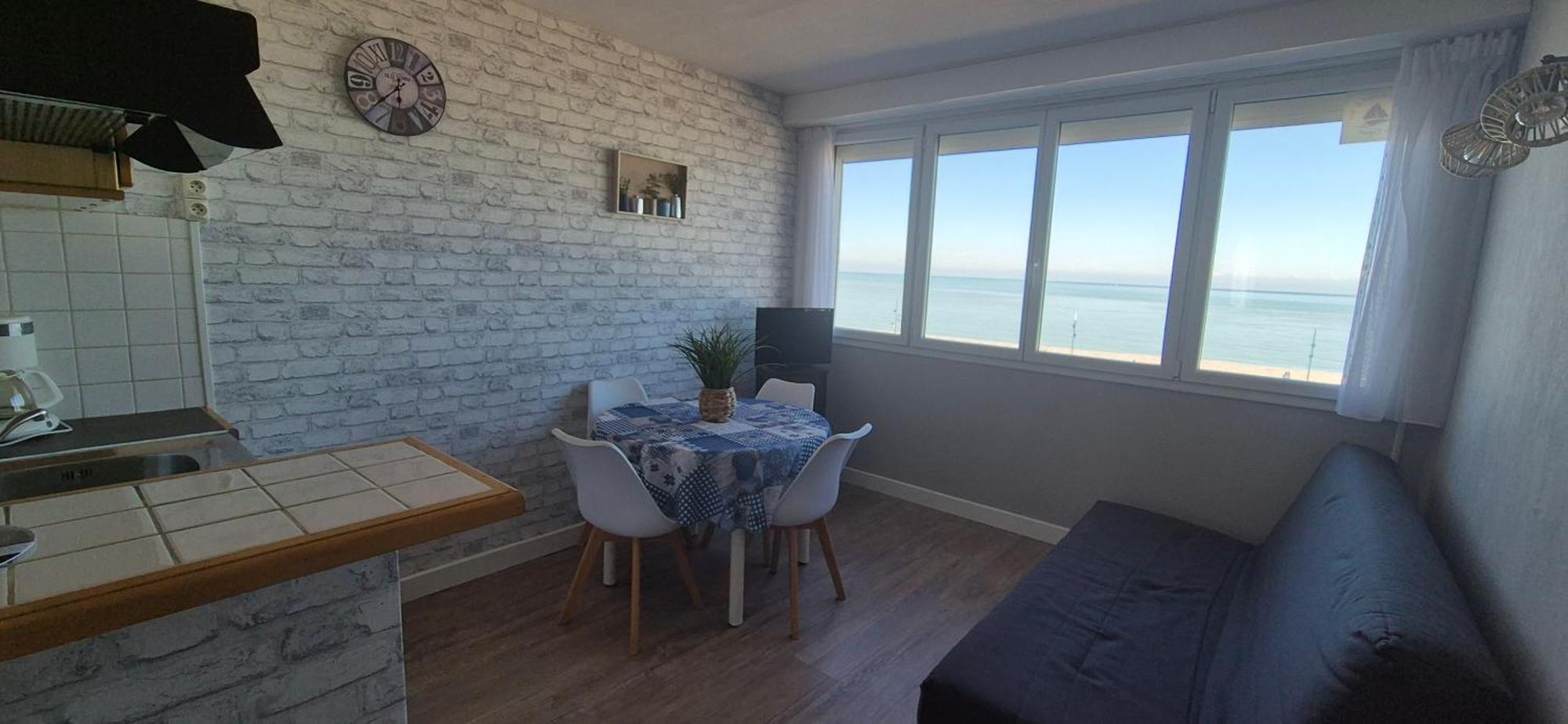 Residence Du Bord De Mer 9 Appartements Avec Une Vraie Vue Mer เลอเทรปอร์ ภายนอก รูปภาพ