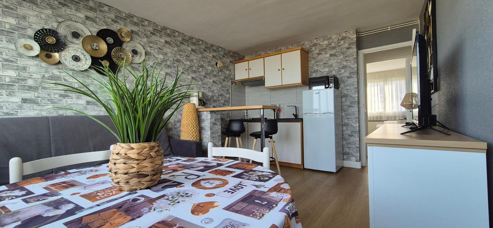 Residence Du Bord De Mer 9 Appartements Avec Une Vraie Vue Mer เลอเทรปอร์ ภายนอก รูปภาพ